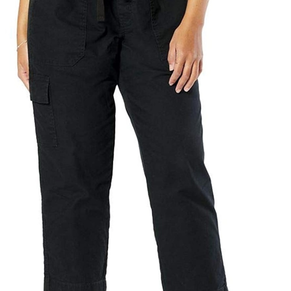 Signature by Levi Strauss & Co. Gold Label Women's Weekend Pull-On Crop Pants